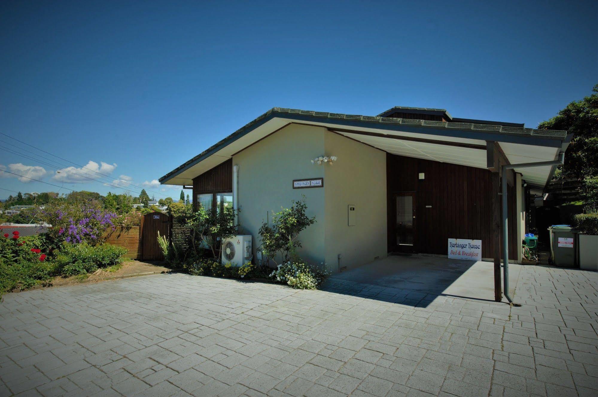 לינה וארוחת בוקר טאורנגה Harbinger House מראה חיצוני תמונה